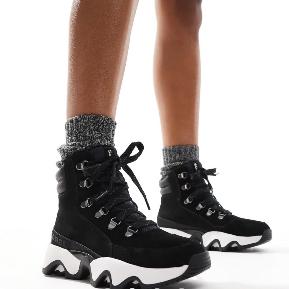 NIB Women’s Sz 6 Sorel Kinetic Impact Conquest Plus WP Suede Snow Boots In Black